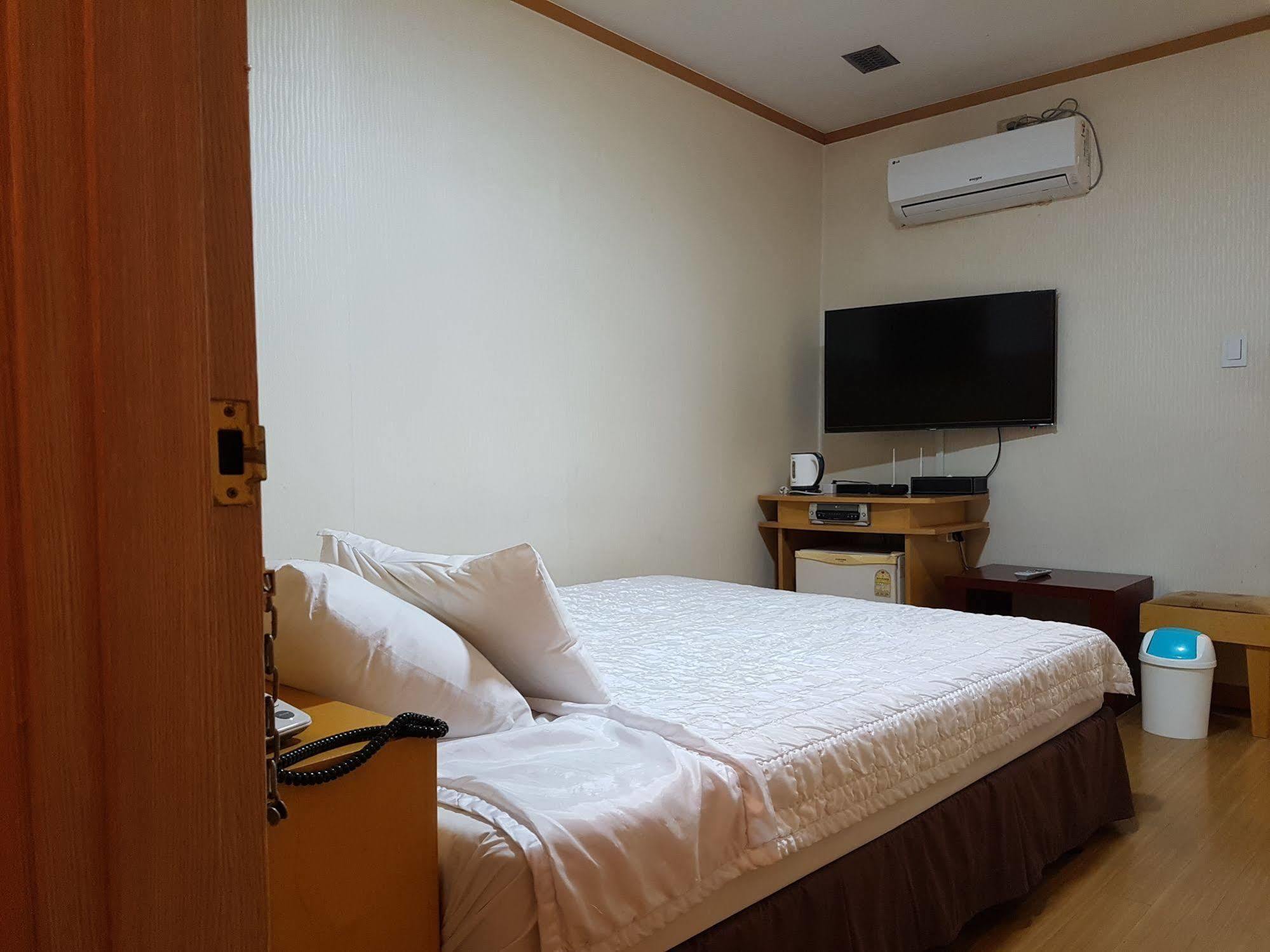 סיאול New Boolim Tourist Hotel מראה חיצוני תמונה